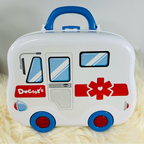 New 15Pieces Doctor Kids toy Set for 3+ /Little Doctor Medical Center - Picture 4 of 9